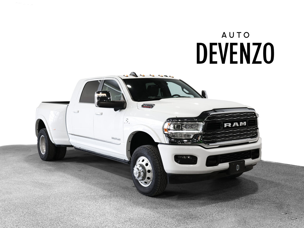 2024 RAM 3500 Limited Mega Cab DRW 4WD
