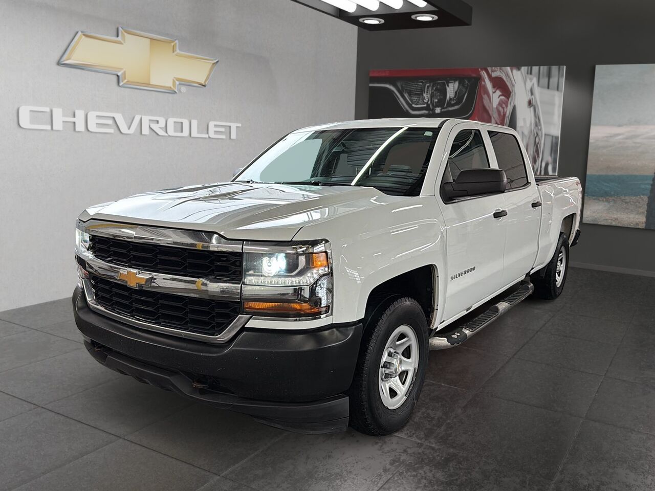 2018 Chevrolet Silverado 1500 LS Crew Cab 4WD