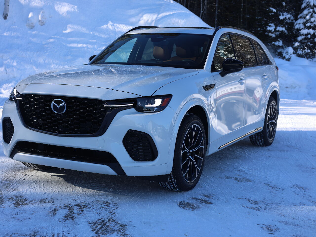 2025 Mazda CX-70 MHEV Signature, 5 passagers, Mode hybride, awd, Toit ouvrant pano, &Eacute;cran 360 pano, cuir Rhodium White Metallic