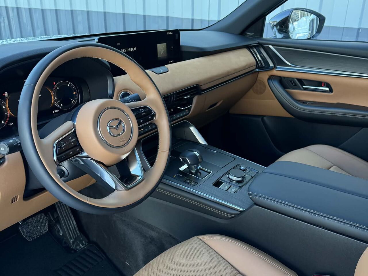 2025 Mazda CX-90 MHEV Signature, 6 passagers, Mode hybride, awd, Toit ouvrant pano, &Eacute;cran 360 pano, cuir Rhodium White Metallic