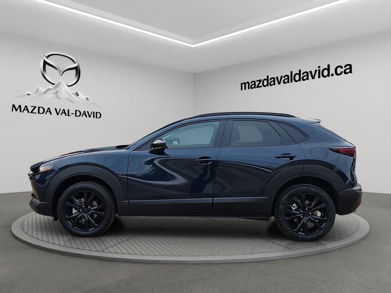 2026 Mazda CX-30 2.5 S Kuro AWD, Toit ouvrant, Si&egrave;ges en similicuir, Barre de toit peintes Deep Crystal Blue Mica