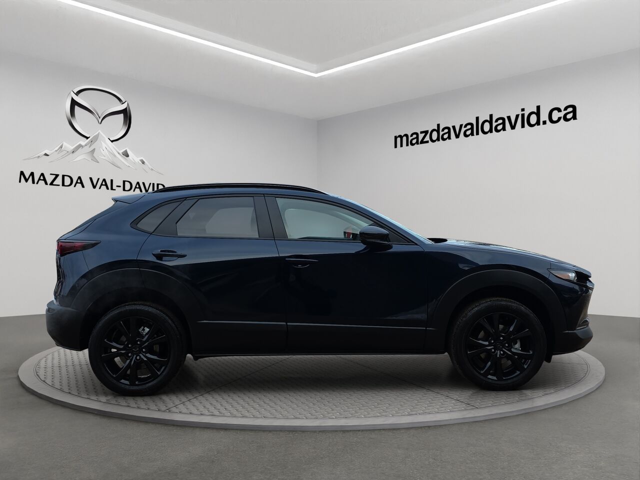 2026 Mazda CX-30 2.5 S Kuro AWD, Toit ouvrant, Si&egrave;ges en similicuir, Barre de toit peintes Deep Crystal Blue Mica