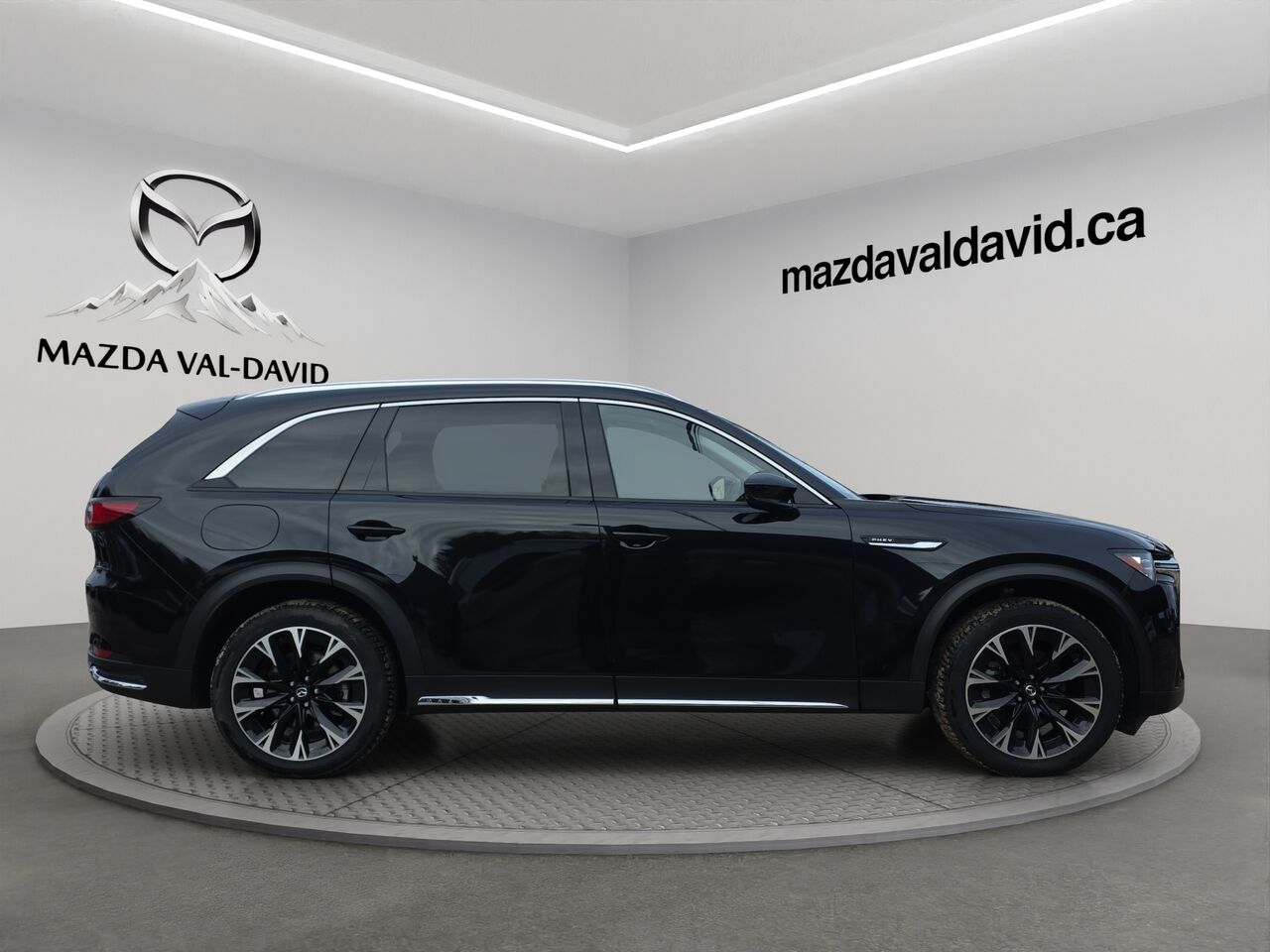2025 Mazda CX-90 PHEV &Eacute;ligible &agrave; une subvention gouvernementale allant jusqu&rsquo;&agrave; 7500$ Jet Black Mica