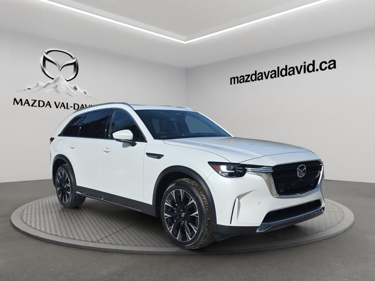 2025 Mazda CX-90 PHEV &Eacute;ligible &agrave; une subvention gouvernementale allant jusqu&rsquo;&agrave; 7500$ Jet Black Mica