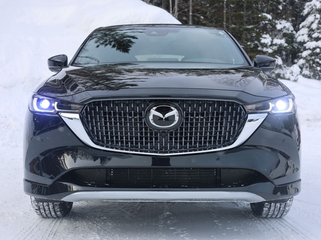 2025 Mazda CX-5 Signature, awd, toit ouvrant, si&egrave;ges, volant et r&eacute;troviseurs chauffants roue 19 pouce Jet Black Mica