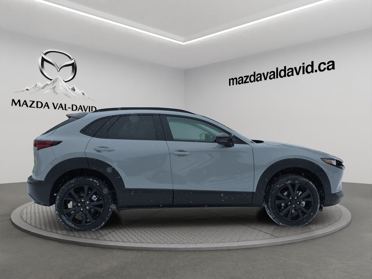 2026 Mazda CX-30 2.5 S Kuro AWD, Toit ouvrant, Si&egrave;ges en similicuir, Barre de toit peintes Aero Grey Metallic