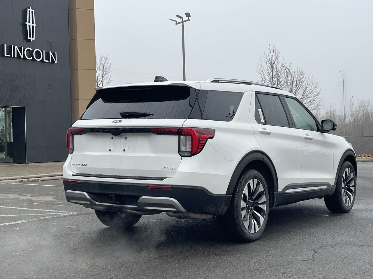 Ford Explorer 2026 2026 Blanc astral m&eacute;tallis&eacute; trois couches