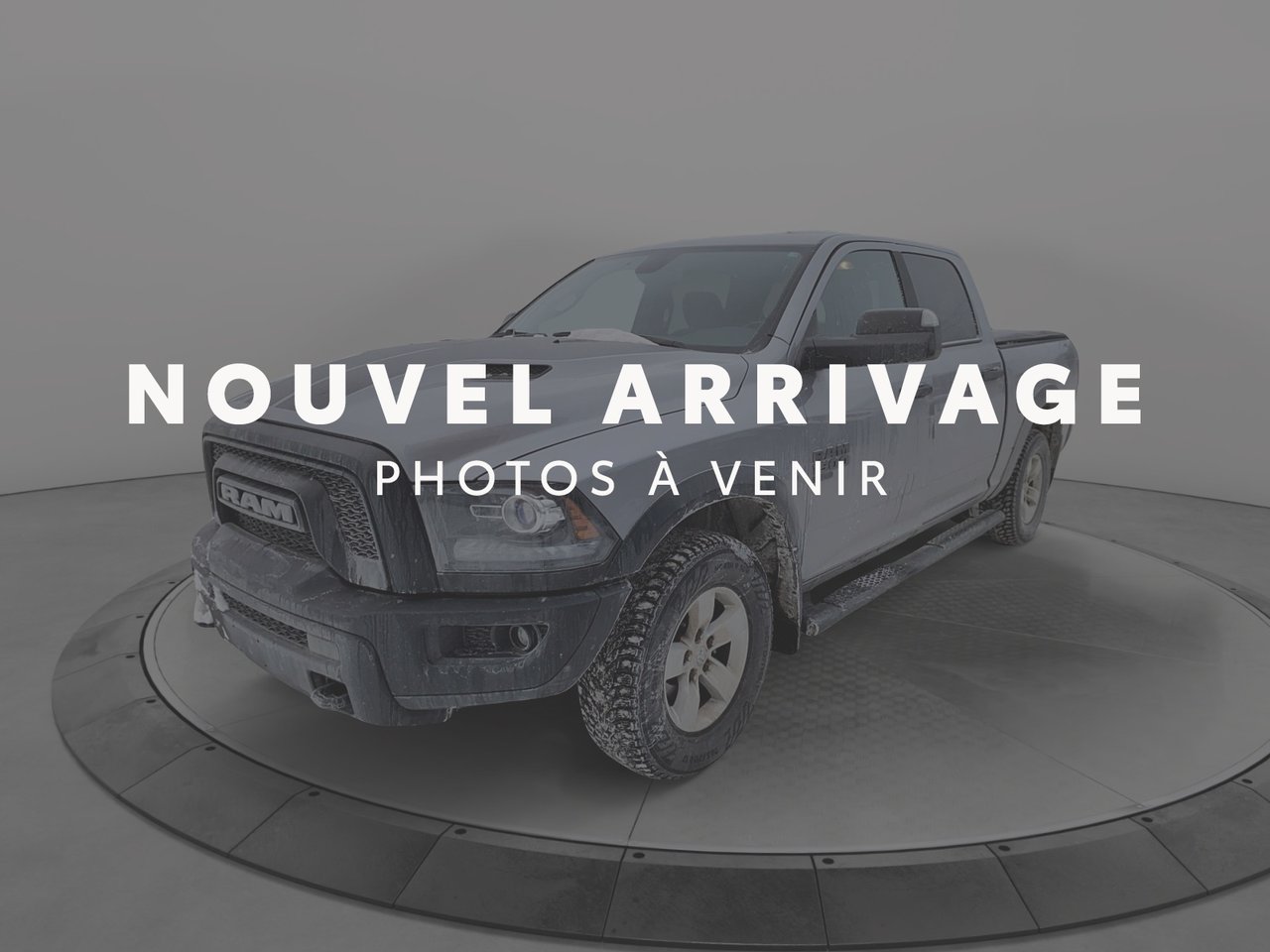 2021 Ram 1500 Classic Grey Baie-Comeau - photo #0