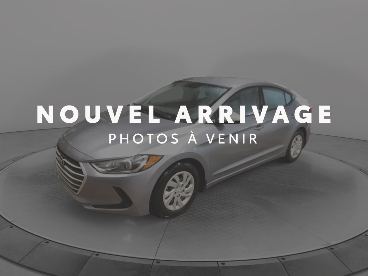Hyundai Elantra LE 2017 Gris Baie-Comeau - photo #0