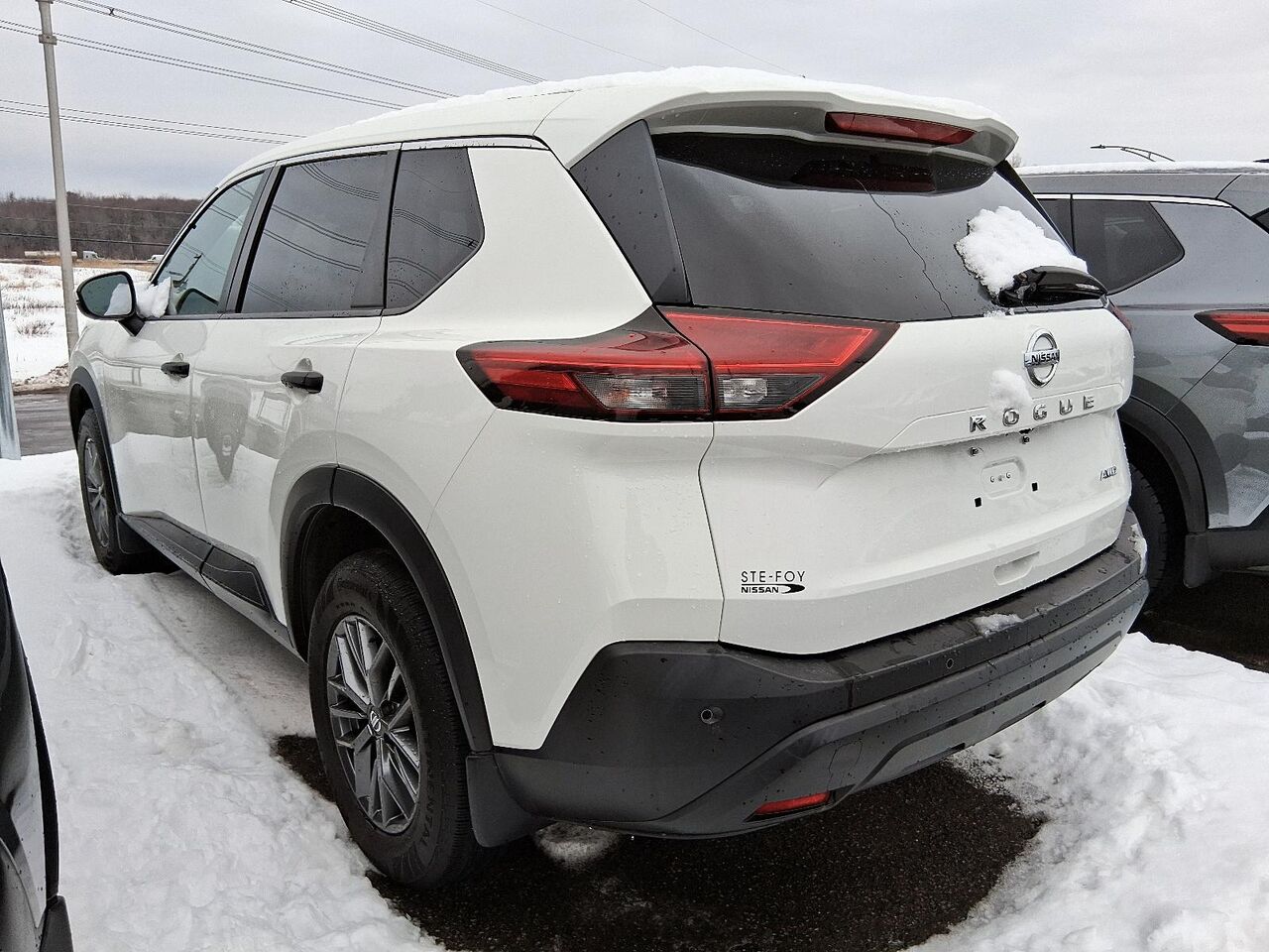 2021 Nissan Rogue White Qu&eacute;bec - photo #0