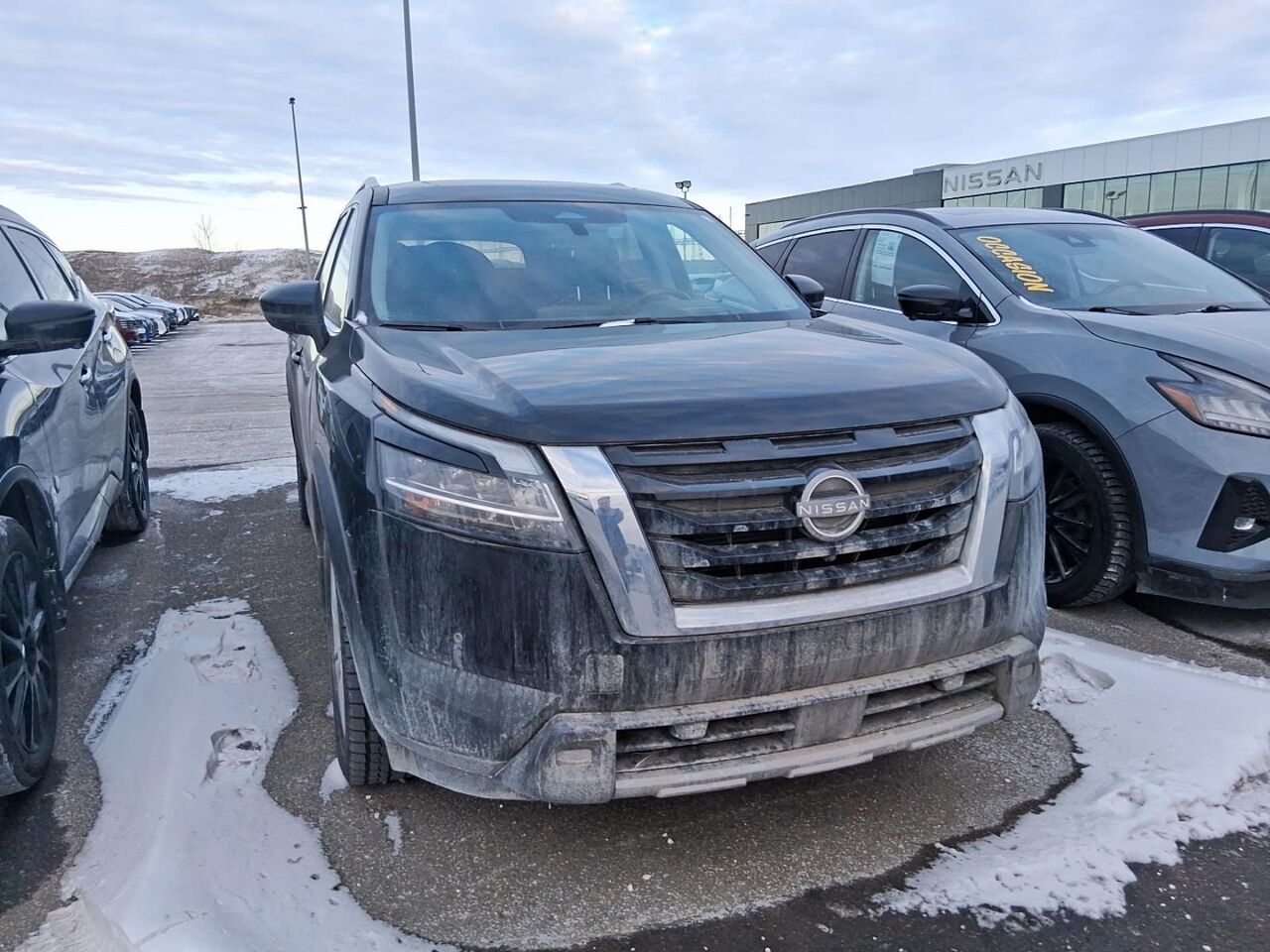 Nissan Pathfinder 2022 Noir Qu&eacute;bec - photo #0
