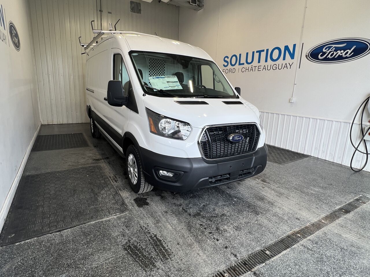 Ford transit fourgon utilitaire 2025