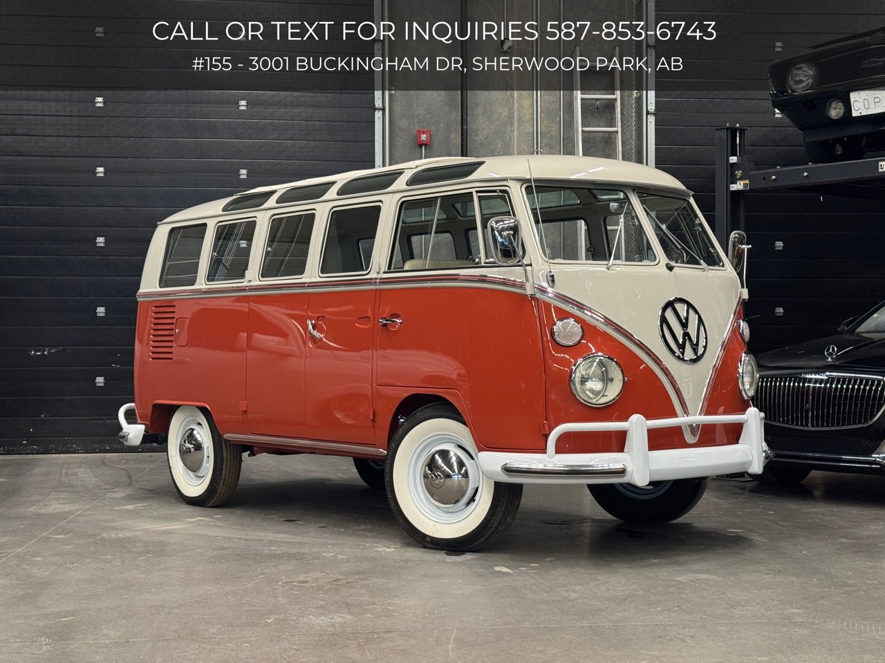 Volkswagen 21 window deluxe microbus 1964